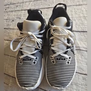 NIKE LEBRON WITNESS 7 BASKETBALL MEN'S SHOES BLACK /WHITE SIZE 11.5